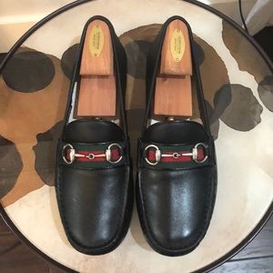 Gucci shoes  .   A driving shoe in  leather